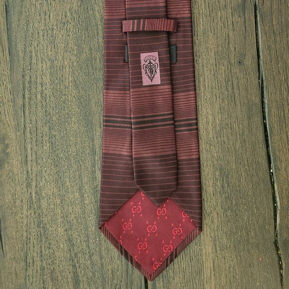 GUCCI 100% Silk Necktie - Burgundy - Picture 6 of 7